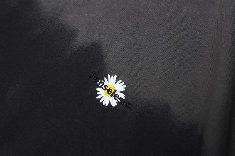 Tie-dye daisy logo short sleeve T-Shirt